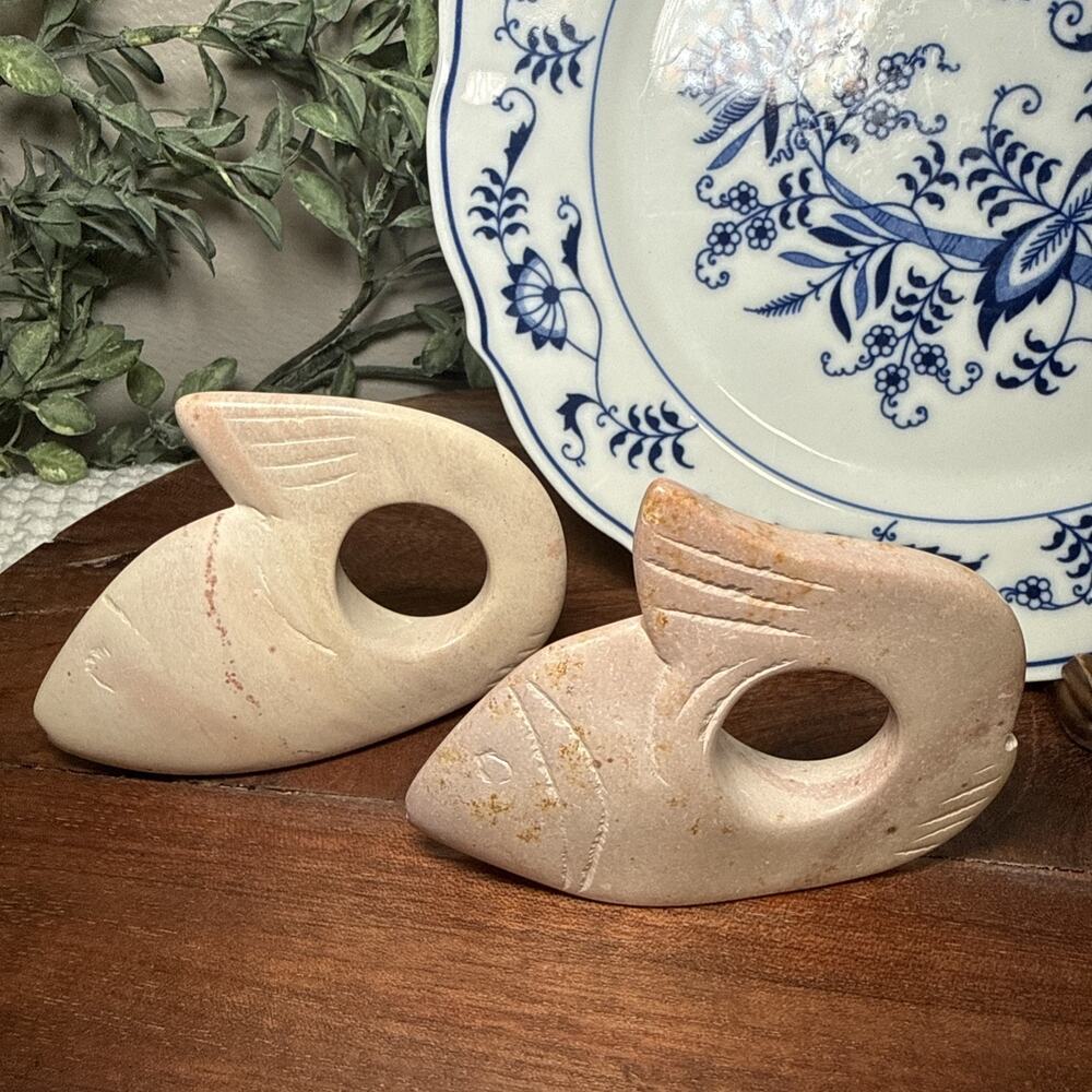 Pair Handmade Kenyan Soapstone Fish Napkin Rings Carved Kisii Stone Decor Vtg